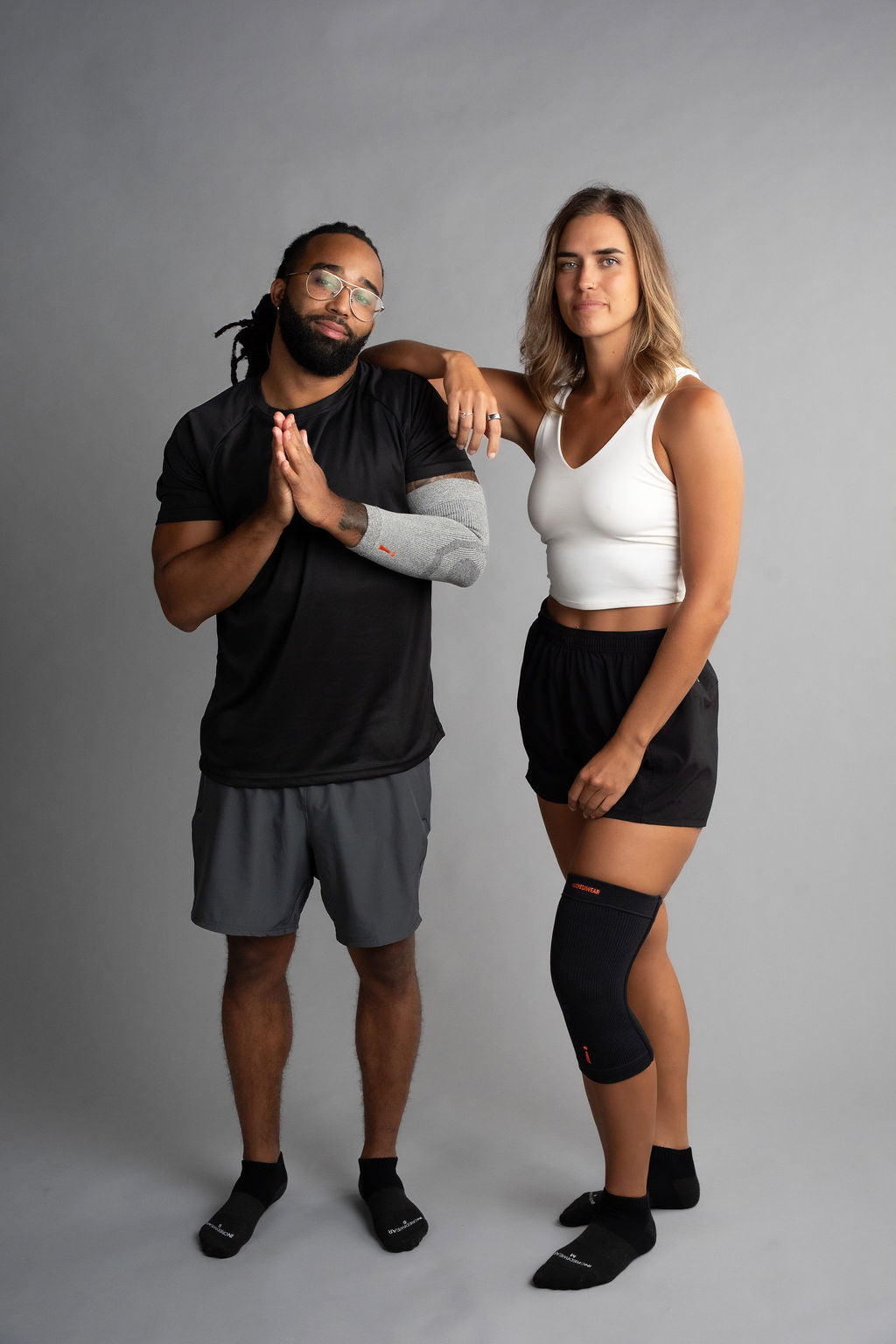 ELBOW SLEEVE AND KNEE SLEEVE BUNDLE